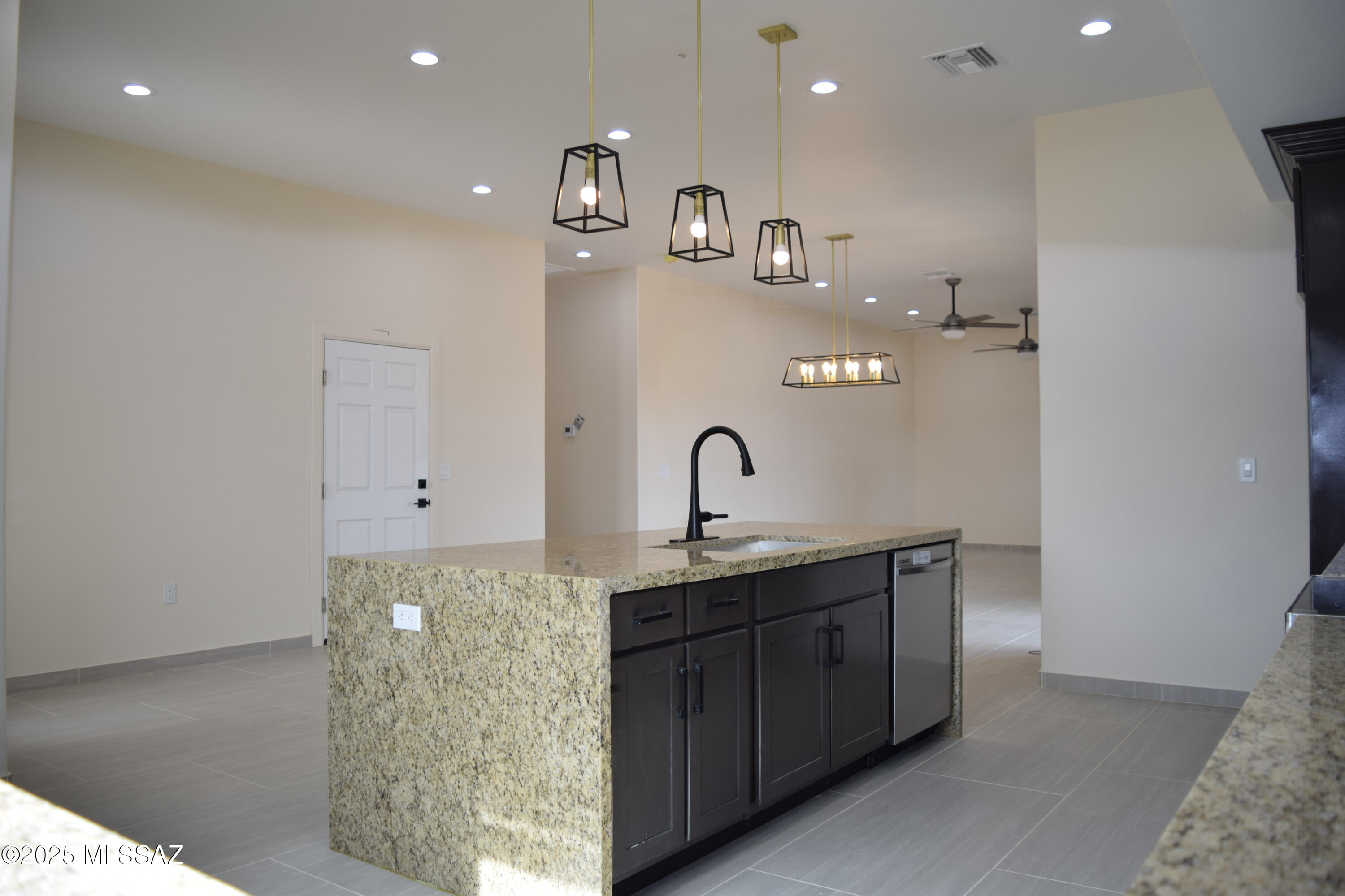 462 Calle Cipres Rio Rico, AZ 85648 - Photo 9 of 36 Gallery Image 9