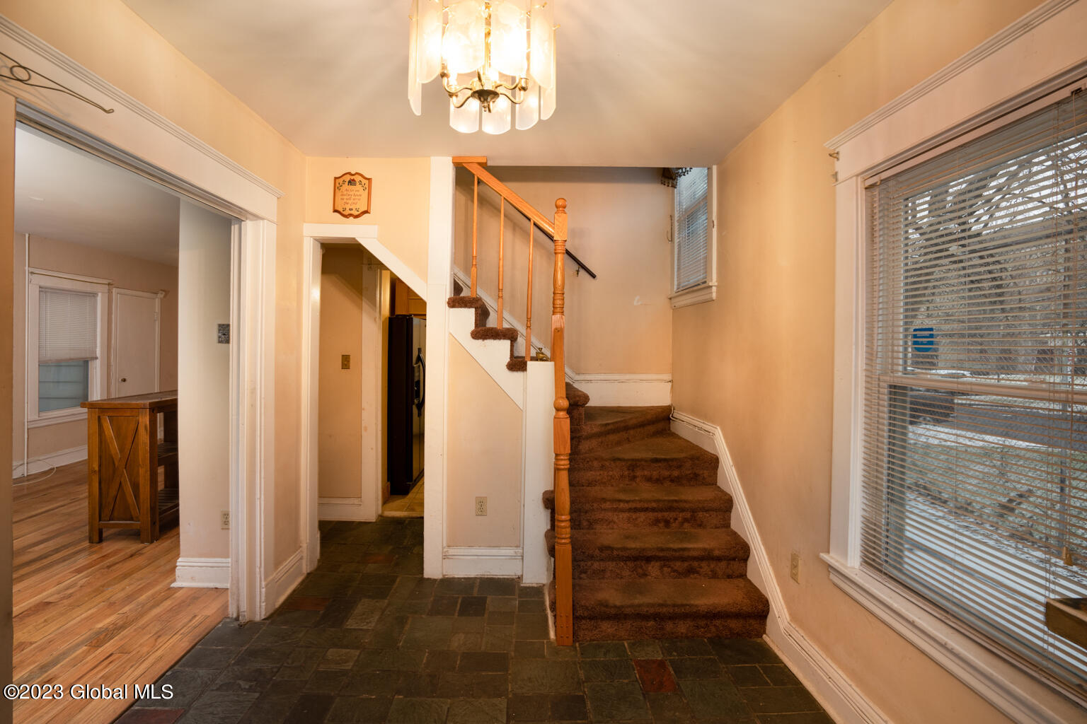 102 Whitehall Road Albany, NY 12209 - Photo 3 of 14 DSC04378-Edit