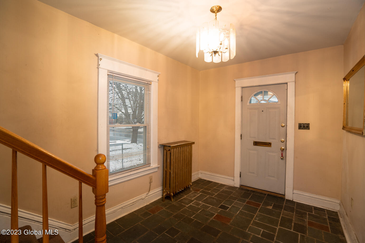 102 Whitehall Road Albany, NY 12209 - Photo 4 of 14 DSC04390-Edit