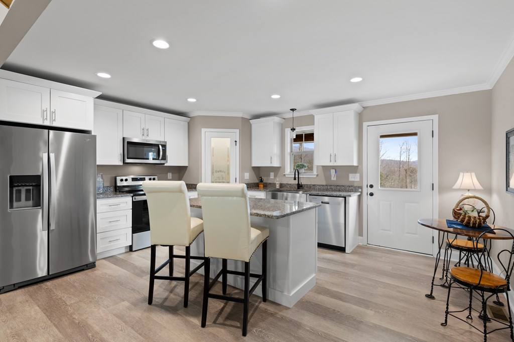 1281 Twisted Oak Road Talking Rock, GA 30175 - Photo 7 of 31