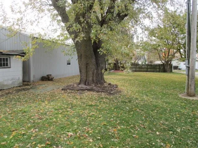 $95,000 | 230 East Moniteau Street, Tipton, MO 65081