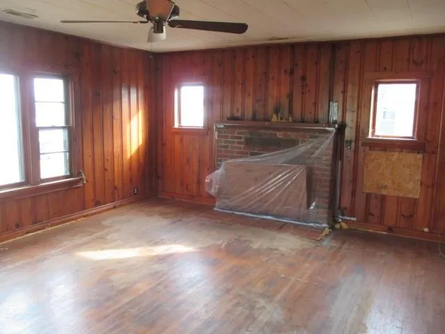 $95,000 | 230 East Moniteau Street, Tipton, MO 65081