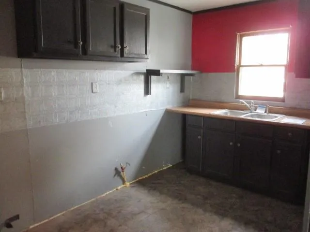 $95,000 | 230 East Moniteau Street, Tipton, MO 65081