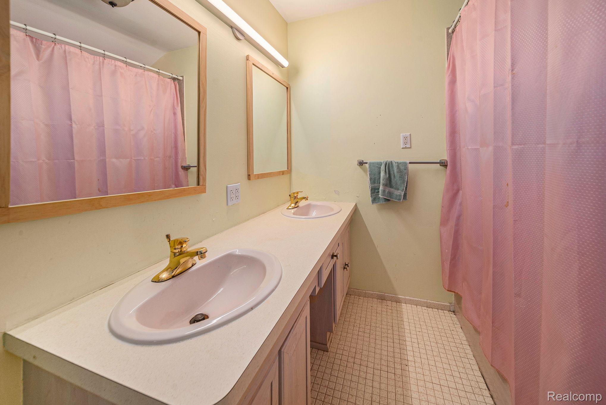 6356 Calkins Road Flint, MI 48532 - Photo 13 of 26 Gallery Image 13