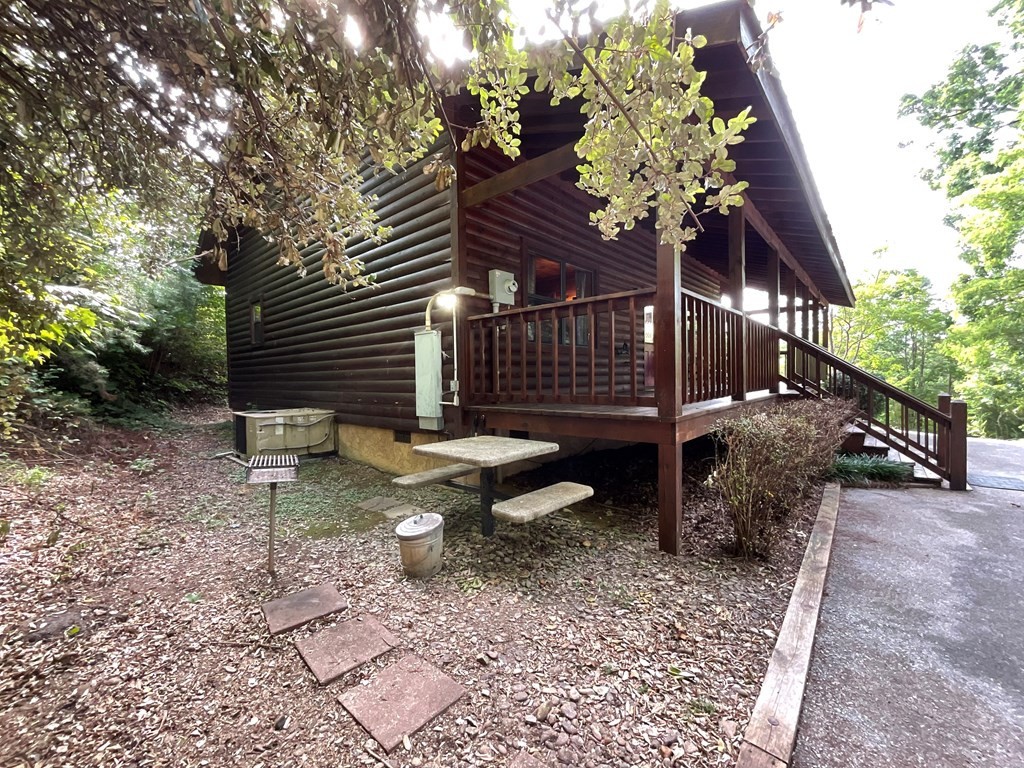 2431 Breezy Road Sevierville, TN 37876 - Photo 23 of 24 Gallery Image 23