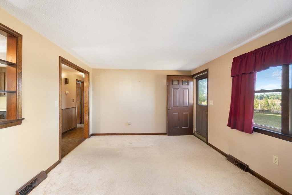 15 Fosdick Road Carver, MA 02330 - Photo 11 of 37 Gallery Image 11