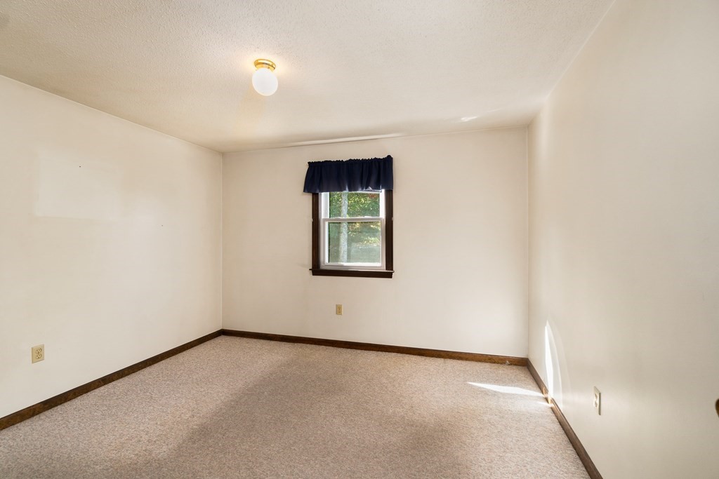 15 Fosdick Road Carver, MA 02330 - Photo 19 of 37 Gallery Image 19