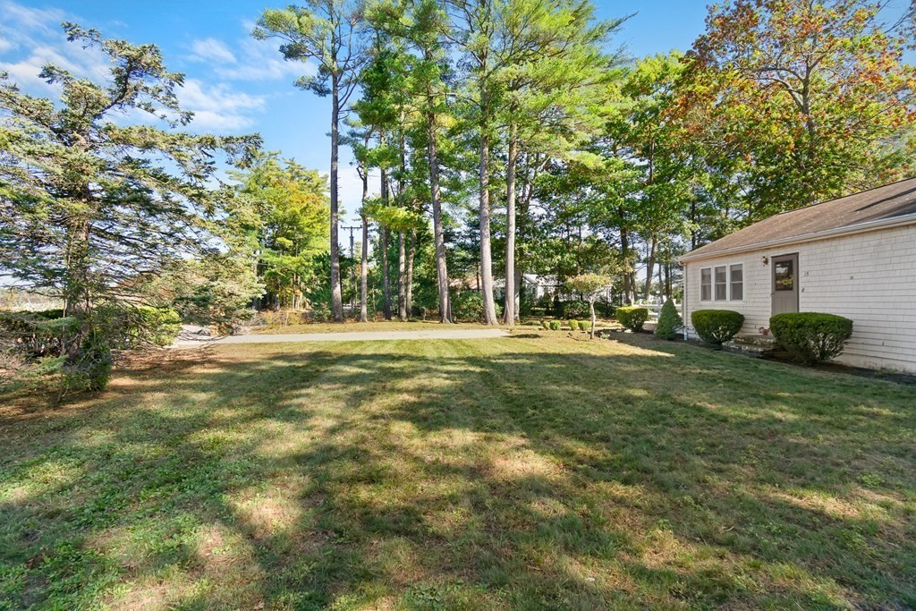 15 Fosdick Road Carver, MA 02330 - Photo 4 of 37 Gallery Image 4
