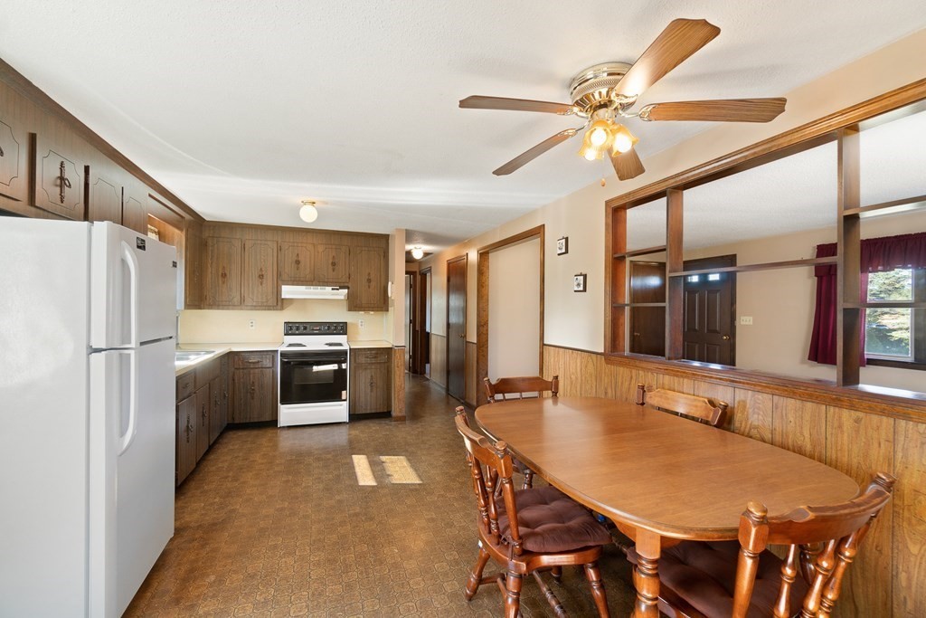 15 Fosdick Road Carver, MA 02330 - Photo 6 of 37 Gallery Image 6
