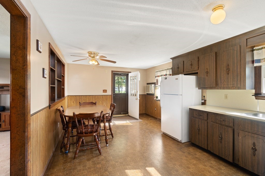 15 Fosdick Road Carver, MA 02330 - Photo 8 of 37 Gallery Image 8