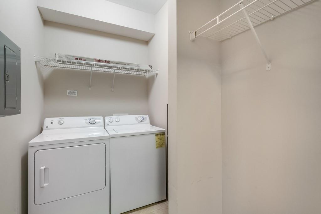 390 17th Street Northwest, Unit 3044 Atlanta, GA 30363 - Photo 25 of 31 a utility room with dryer and washer
