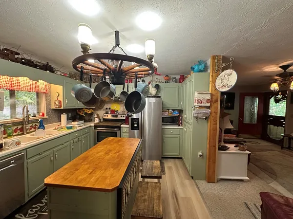 $299,000 | 10 Whippoorwill Lane, Murphy, NC 28906