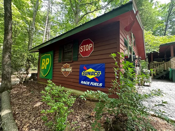 $299,000 | 10 Whippoorwill Lane, Murphy, NC 28906