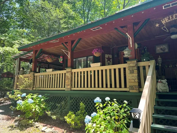 $299,000 | 10 Whippoorwill Lane, Murphy, NC 28906