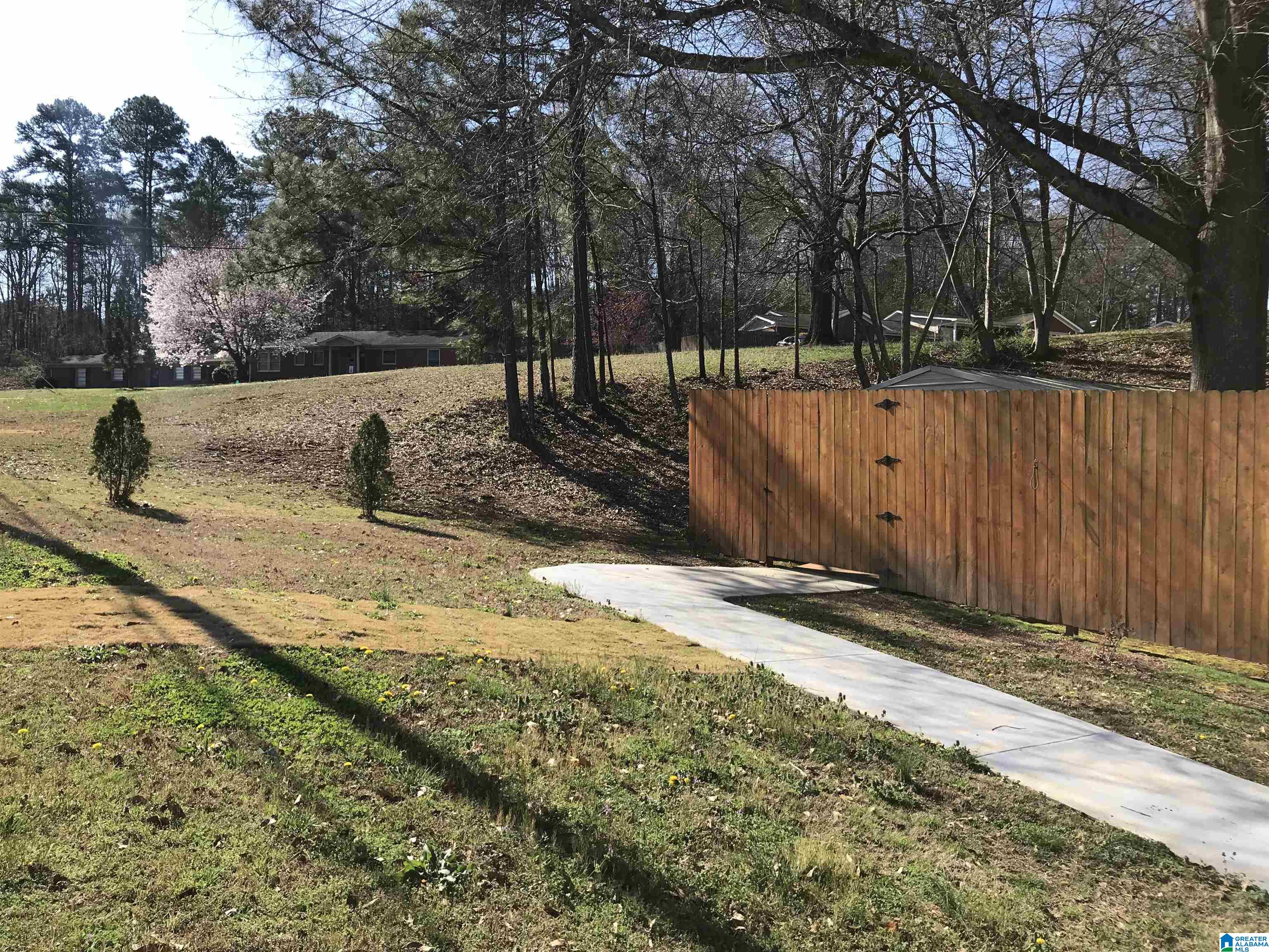 86 Wirans Road Anniston, AL 36205 - Photo 3 of 27