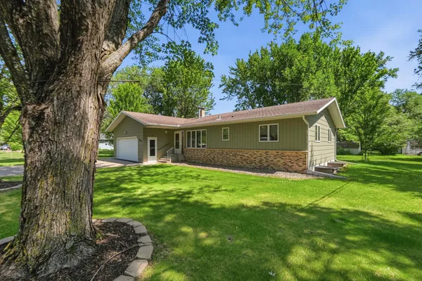 $304,900 | 312 South Driftwood Street, Royalton, MN 56373