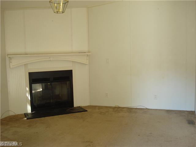 4461 Ridge Road Lexington, NC 27295 - Photo 3 of 12 Living Room.
