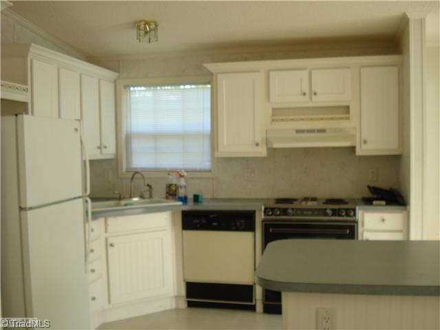 4461 Ridge Road Lexington, NC 27295 - Photo 4 of 12 Kitchen.