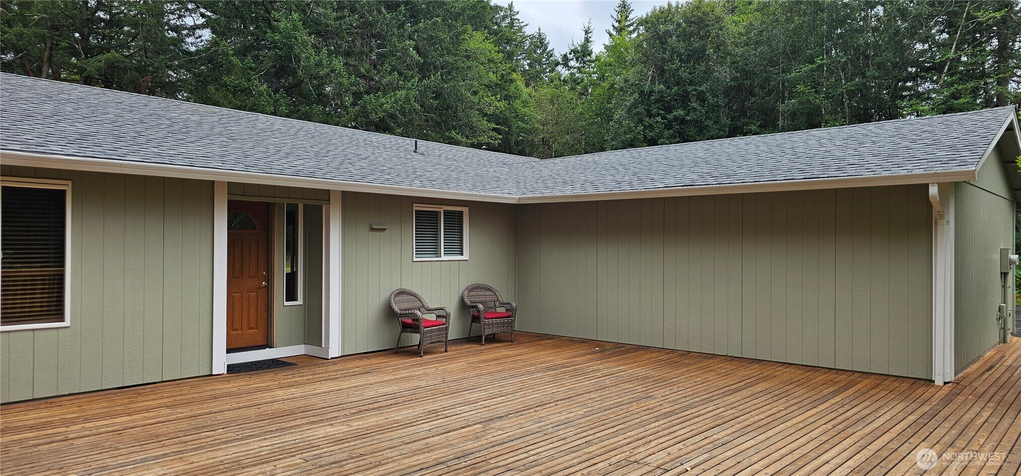 8910 Hunter Point Road Northwest Olympia, WA 98502 - Photo 3 of 38