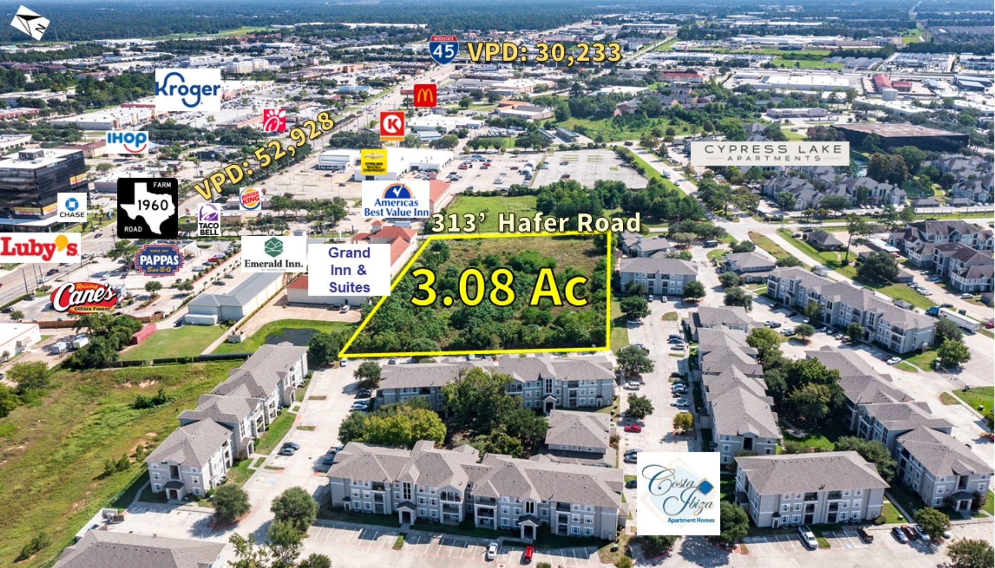 Easy access to FM 1960 (1 min) and I-45 (3 min).