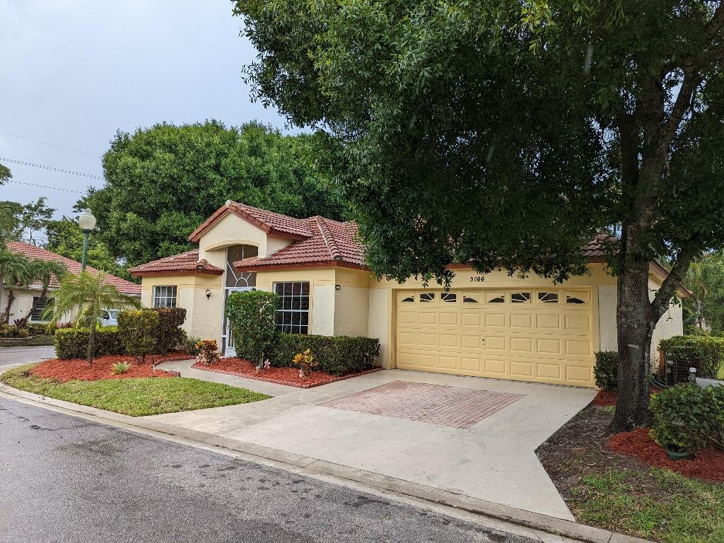 3066 Casa Rio Court Riviera Beach, FL 33418 - Photo 4 of 25 Photo 4