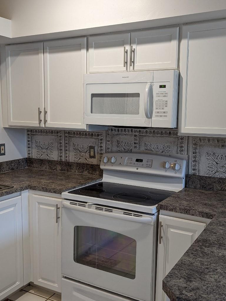 3066 Casa Rio Court Riviera Beach, FL 33418 - Photo 7 of 25 Photo 7