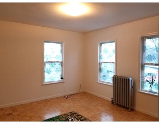15 Cottage Street West Springfield, MA 01089 - Photo 13 of 24 Gallery Image 13
