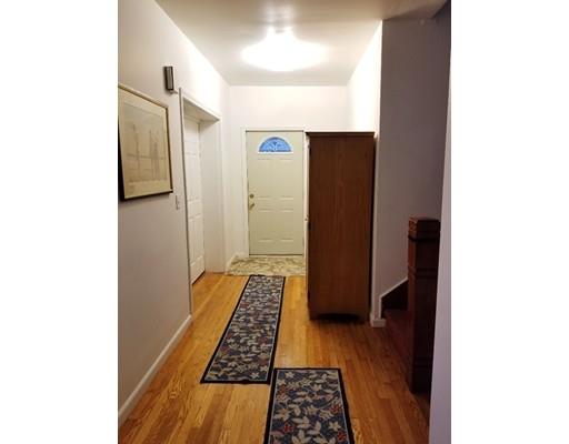 15 Cottage Street West Springfield, MA 01089 - Photo 8 of 24 Gallery Image 8