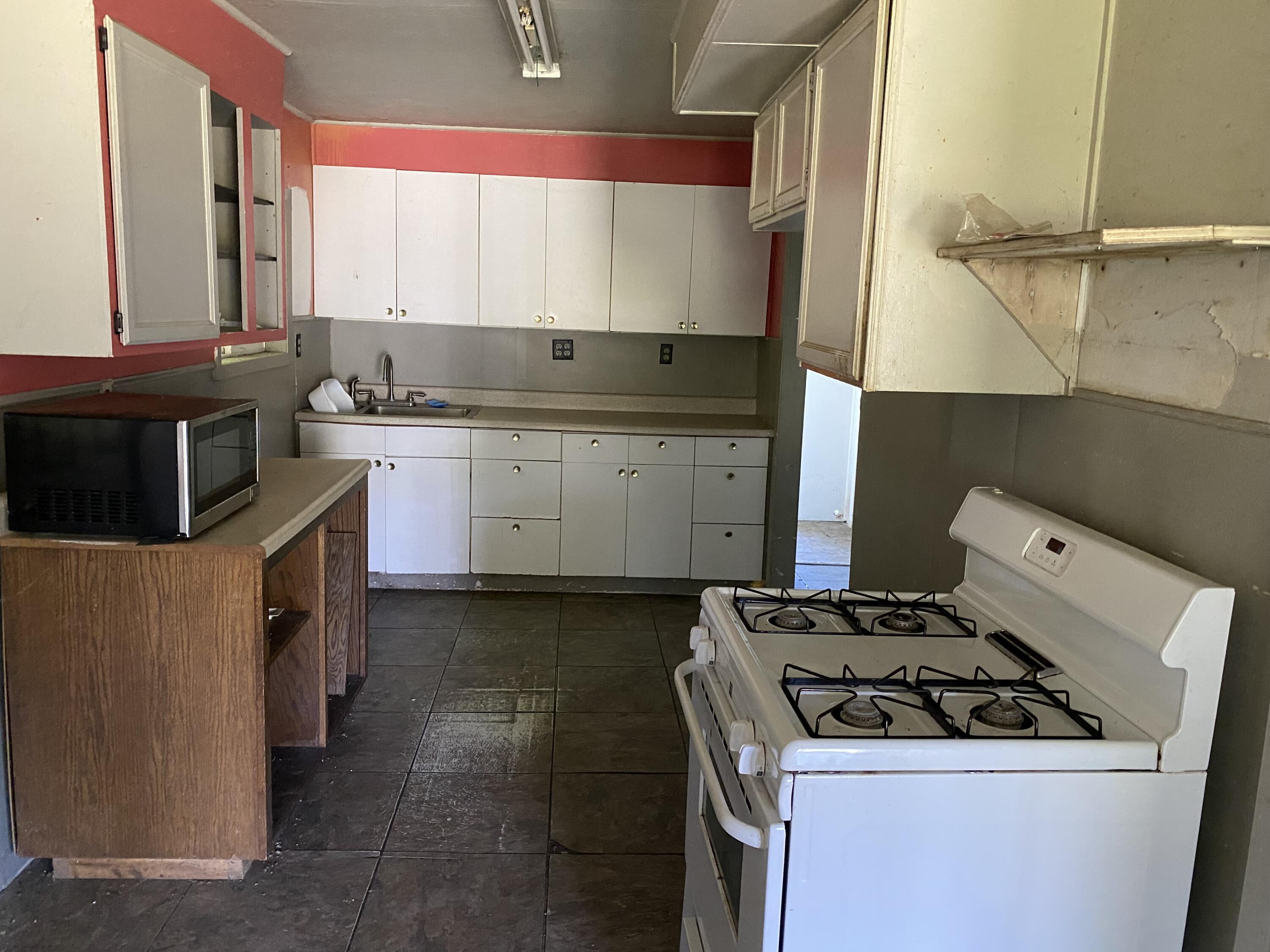 4676 Fieldbrook Road Fieldbrook, CA 95519 - Photo 8 of 23 4676 Fieldbrook Rd. Kitchen
