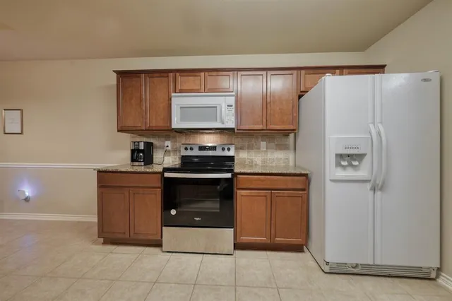 $259,900 | 421 West Cumberland Road, Unit 1402, Tyler, TX 75703