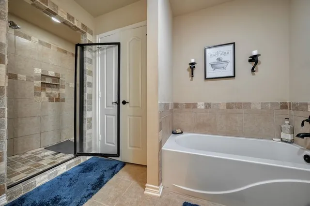 $259,900 | 421 West Cumberland Road, Unit 1402, Tyler, TX 75703