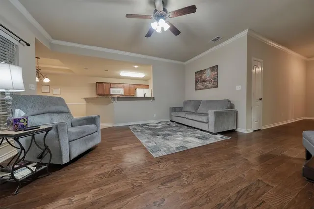 $259,900 | 421 West Cumberland Road, Unit 1402, Tyler, TX 75703