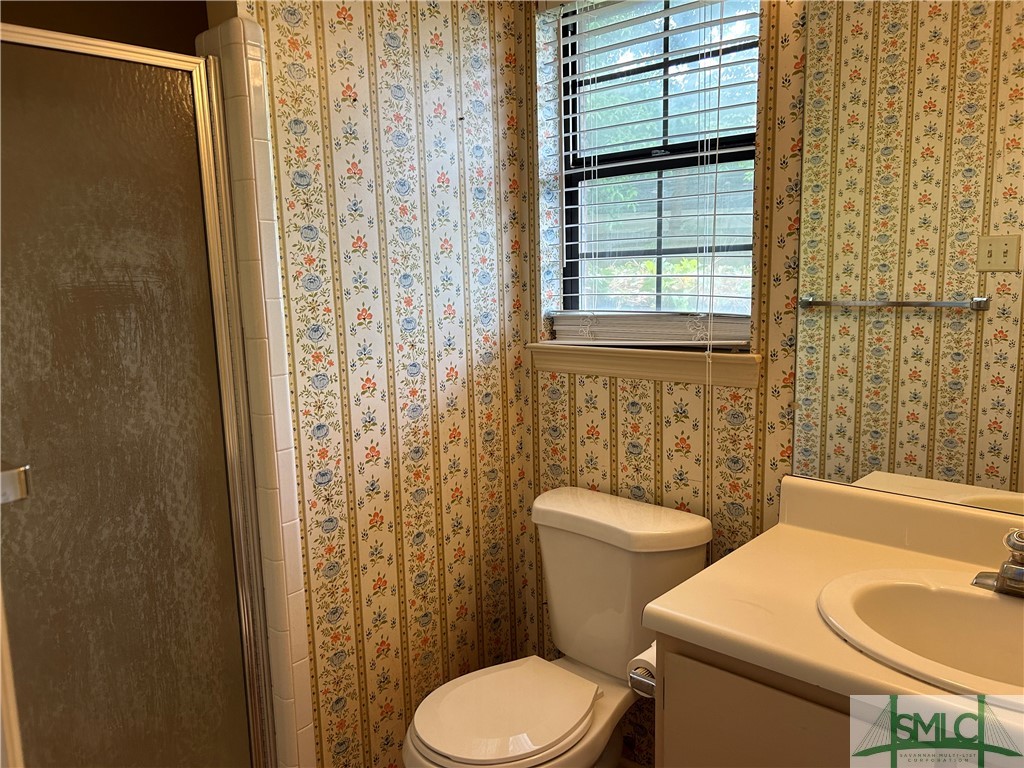 2 Cuttysark Road Savannah, GA 31410 - Photo 10 of 27 Primary Bathroom