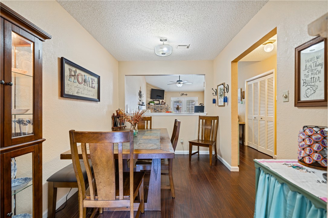 1818 Rodd Field Road, Unit I5 Corpus Christi, TX 78412 - Photo 9 of 21 Gallery Image 9