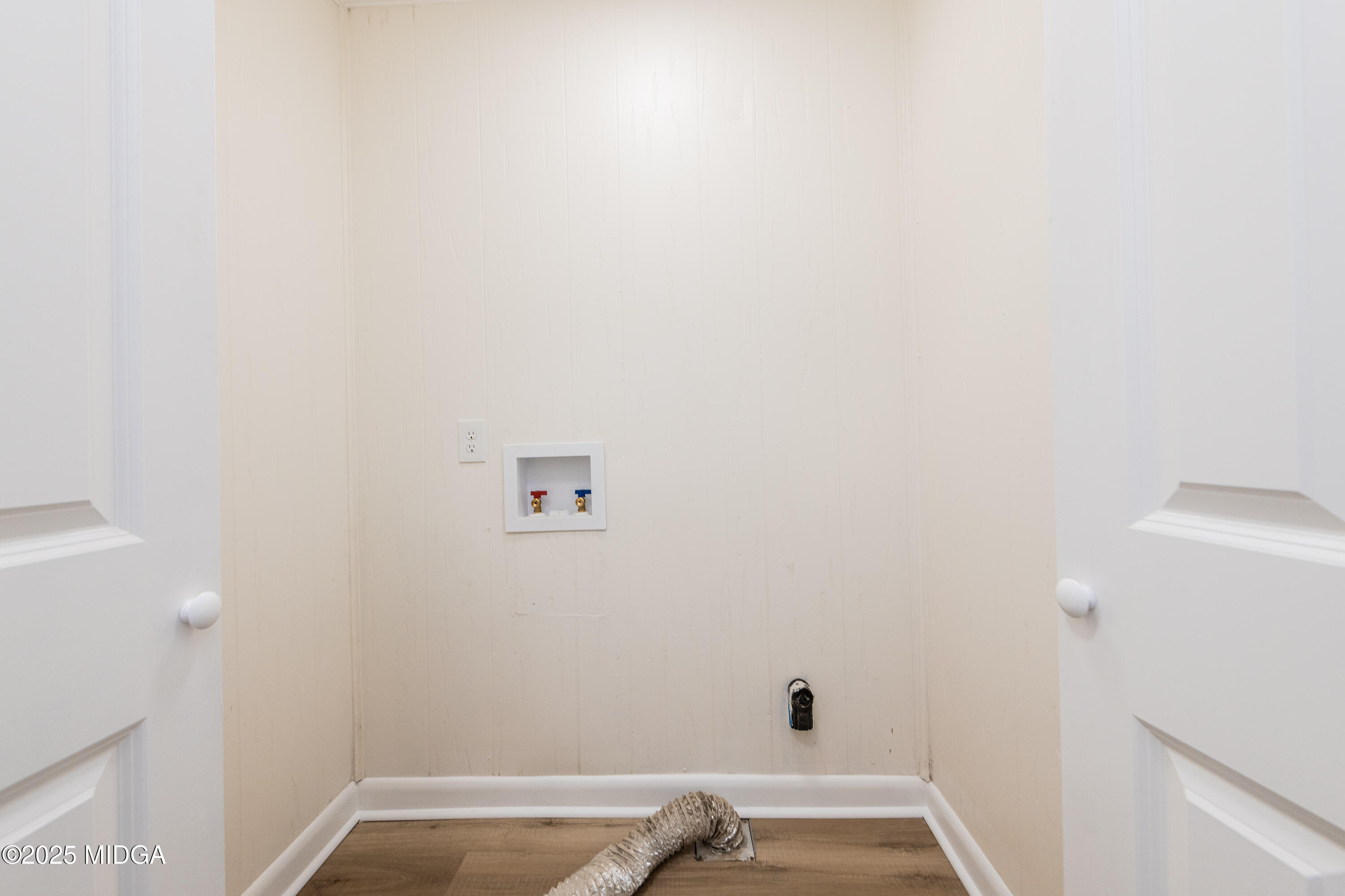 139 Old Oak Road Byron, GA 31008 - Photo 26 of 59 a view of a small space