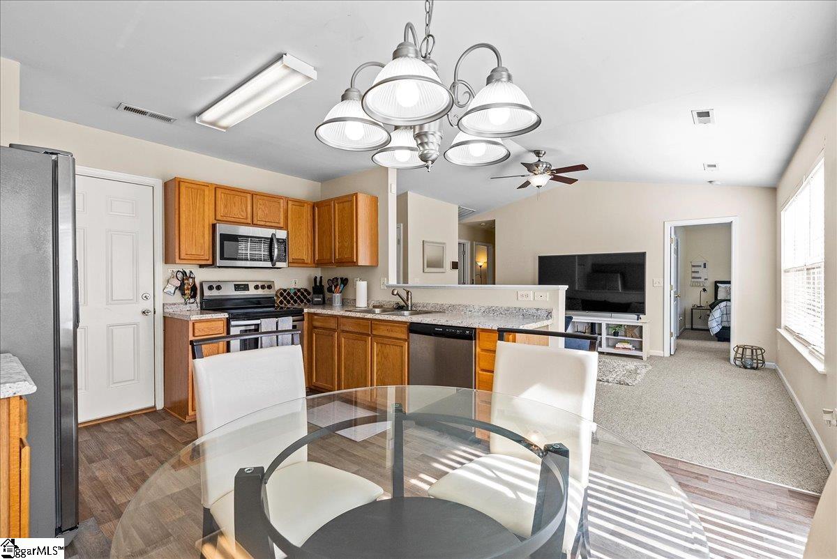 315 Timberfield Way Simpsonville, SC 29680 - Photo 7 of 21