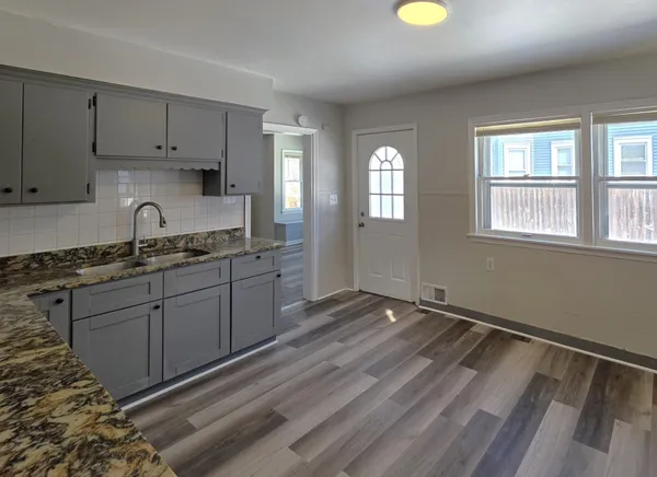 $235,000 | 578 Sherburne Avenue, St. Paul, MN 55103