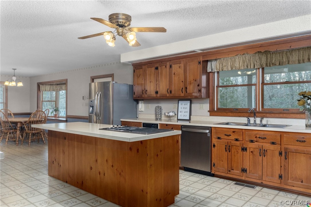 8021 Beach Road Chesterfield, VA 23838 - Photo 7 of 37