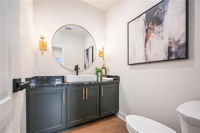 $745,900 | 2315 Southwest Serena Place, Lee's Summit, MO 64082