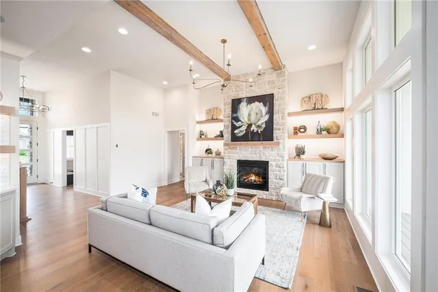 $745,900 | 2315 Southwest Serena Place, Lee's Summit, MO 64082