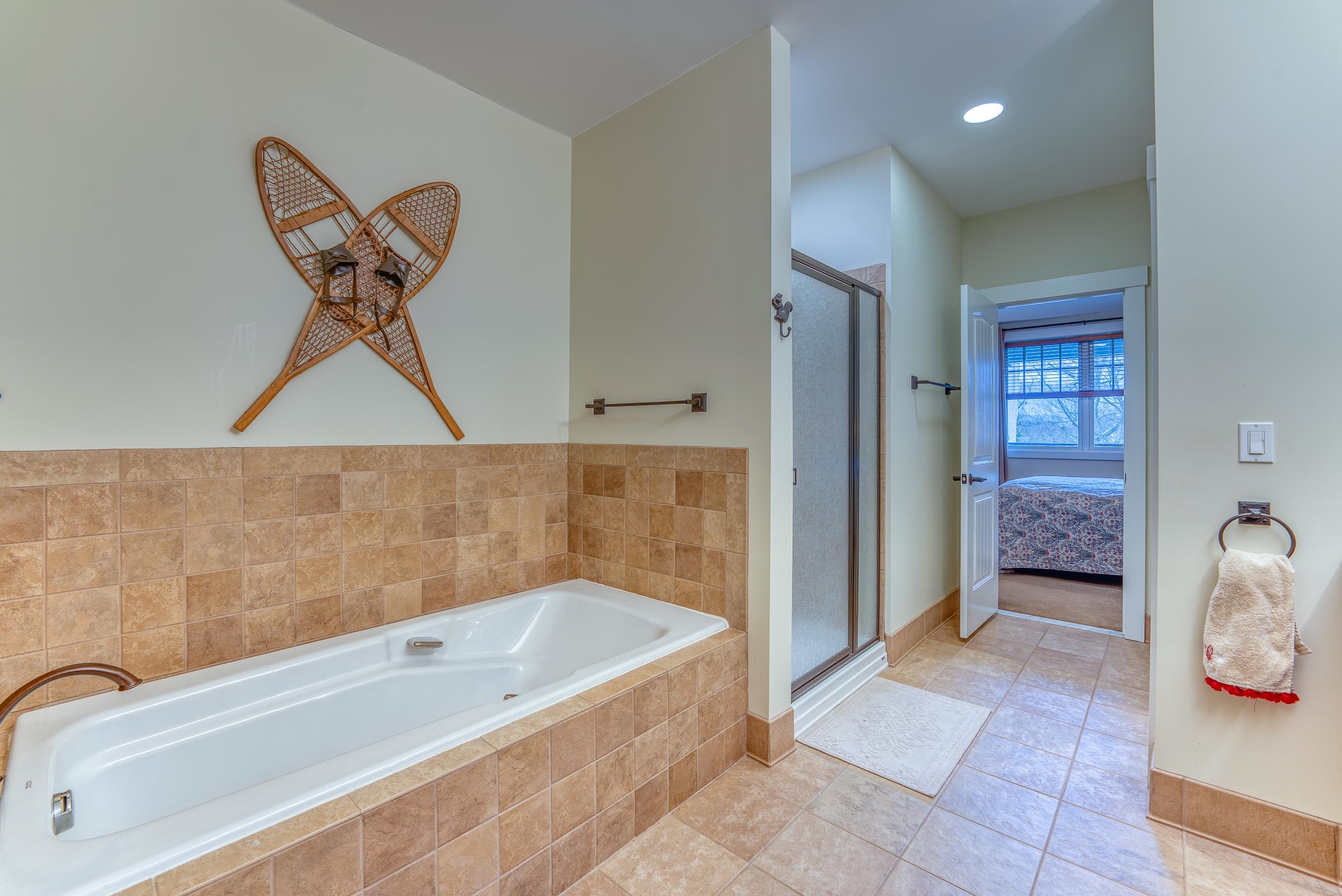 21 Riverside Terrace Drive, Unit 4E Lincoln, NH 03251 - Photo 16 of 36