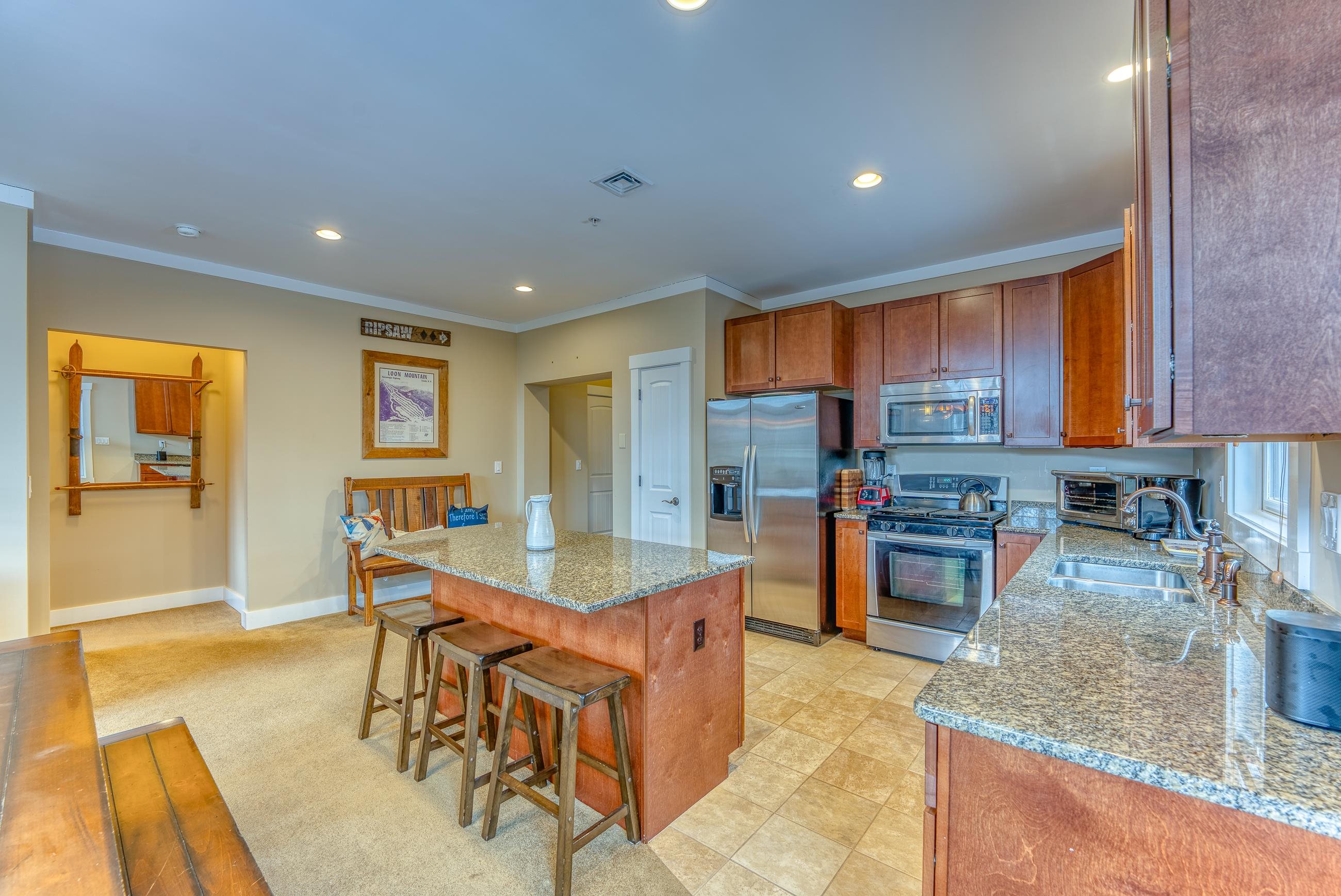 21 Riverside Terrace Drive, Unit 4E Lincoln, NH 03251 - Photo 8 of 36