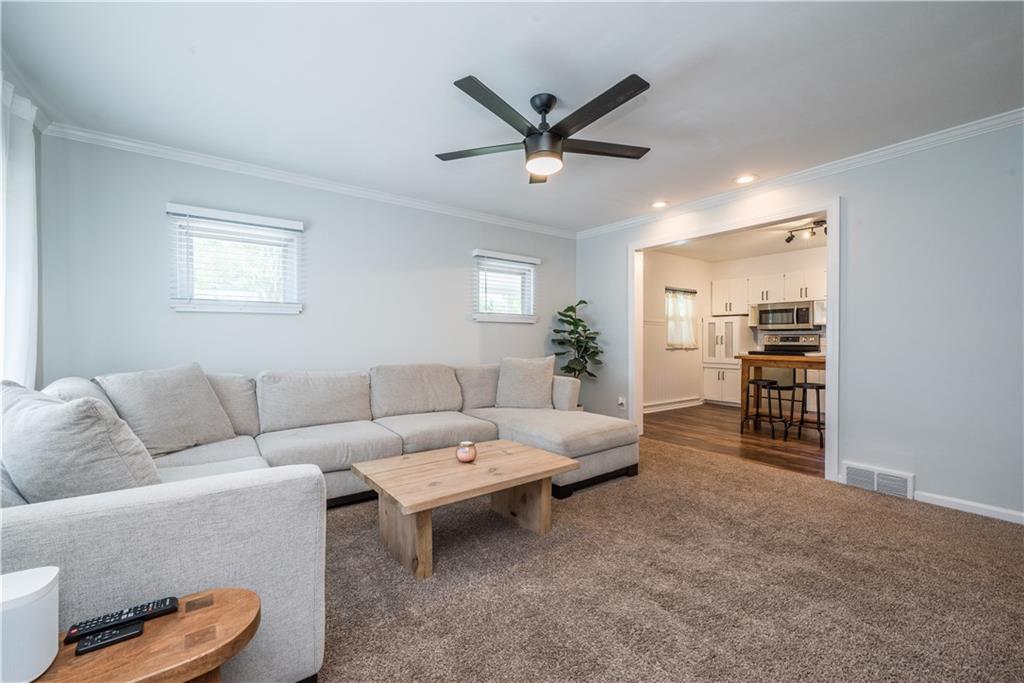 6 Primrose Road McDonald, PA 15057 - Photo 3 of 29 Gallery Image 3