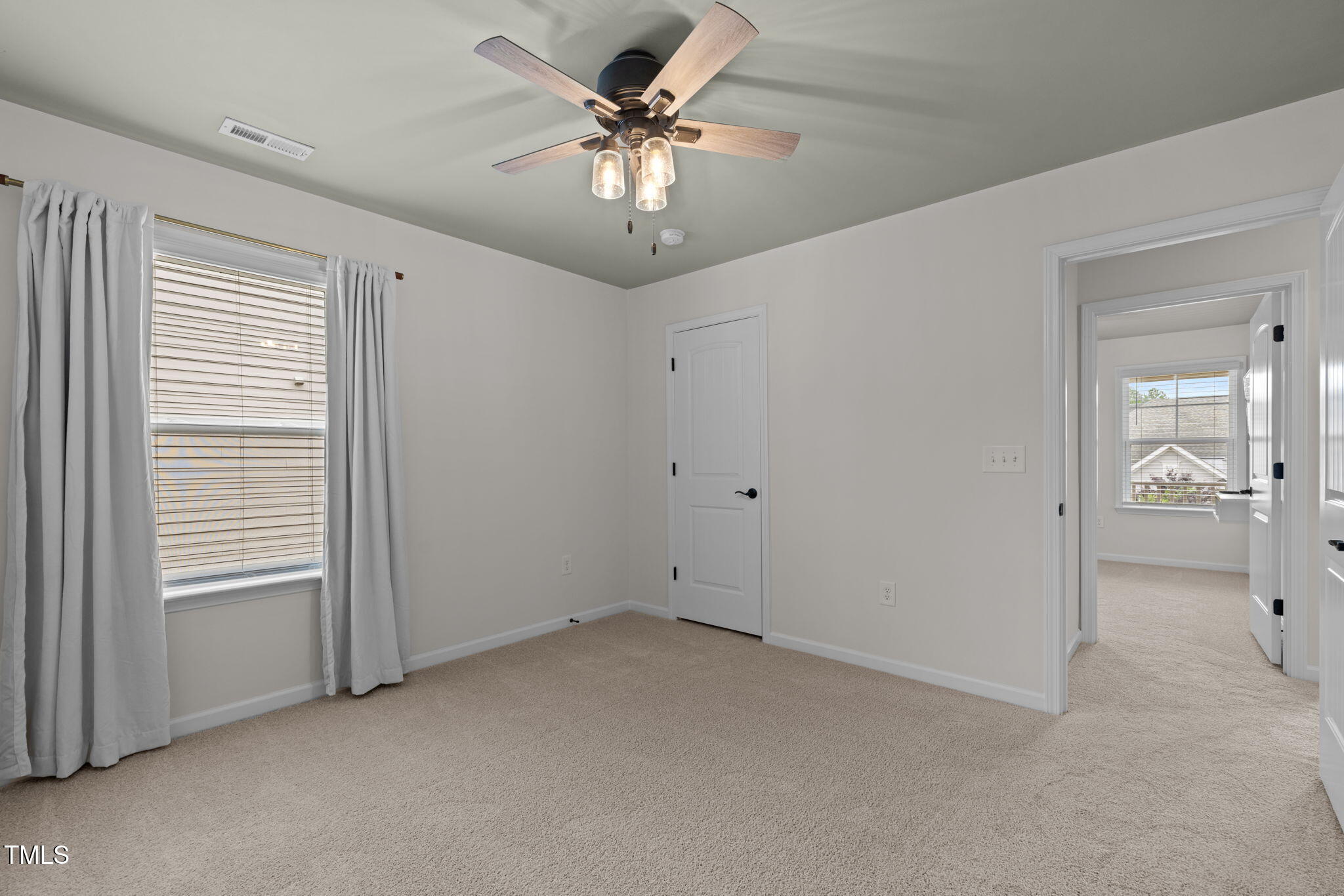 233 Oakmere Drive Cary, NC 27513 - Photo 27 of 37 32-web-or-mls-5Z8A3404