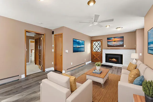 $319,900 | 548 5th Avenue South, South St. Paul, MN 55075