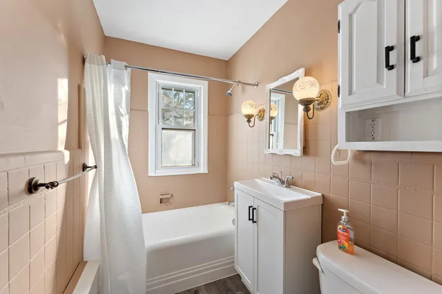 $319,900 | 548 5th Avenue South, South St. Paul, MN 55075