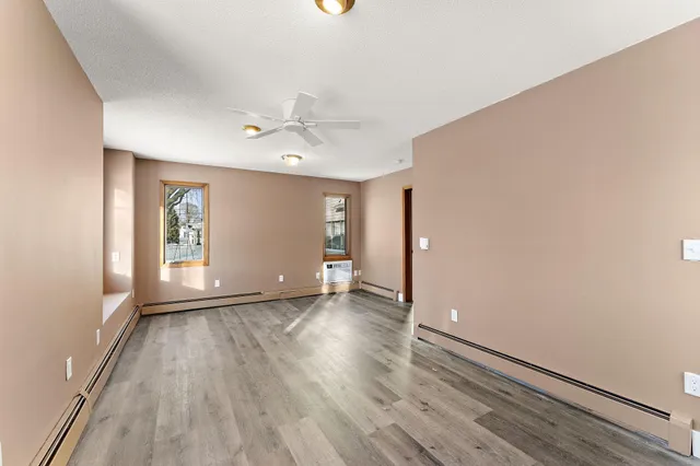 $319,900 | 548 5th Avenue South, South St. Paul, MN 55075