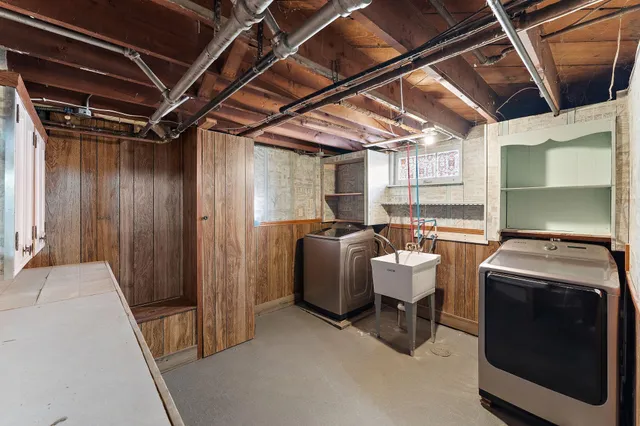 $319,900 | 548 5th Avenue South, South St. Paul, MN 55075