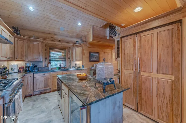 $2,420,000 | 2835 Cross Mountain Road, Shady Valley, TN 37688