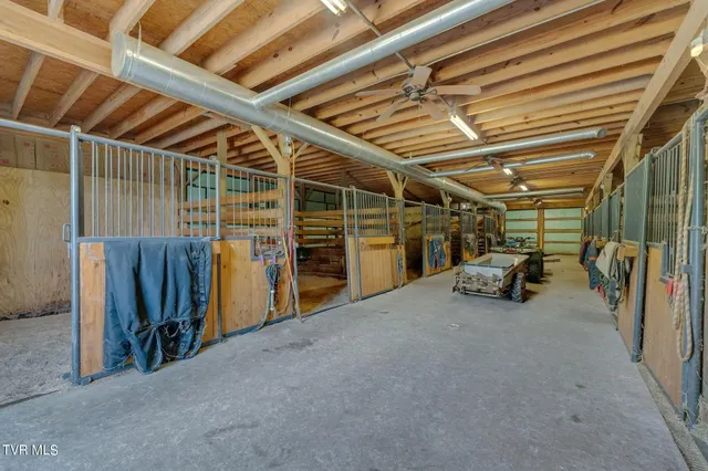 $2,420,000 | 2835 Cross Mountain Road, Shady Valley, TN 37688